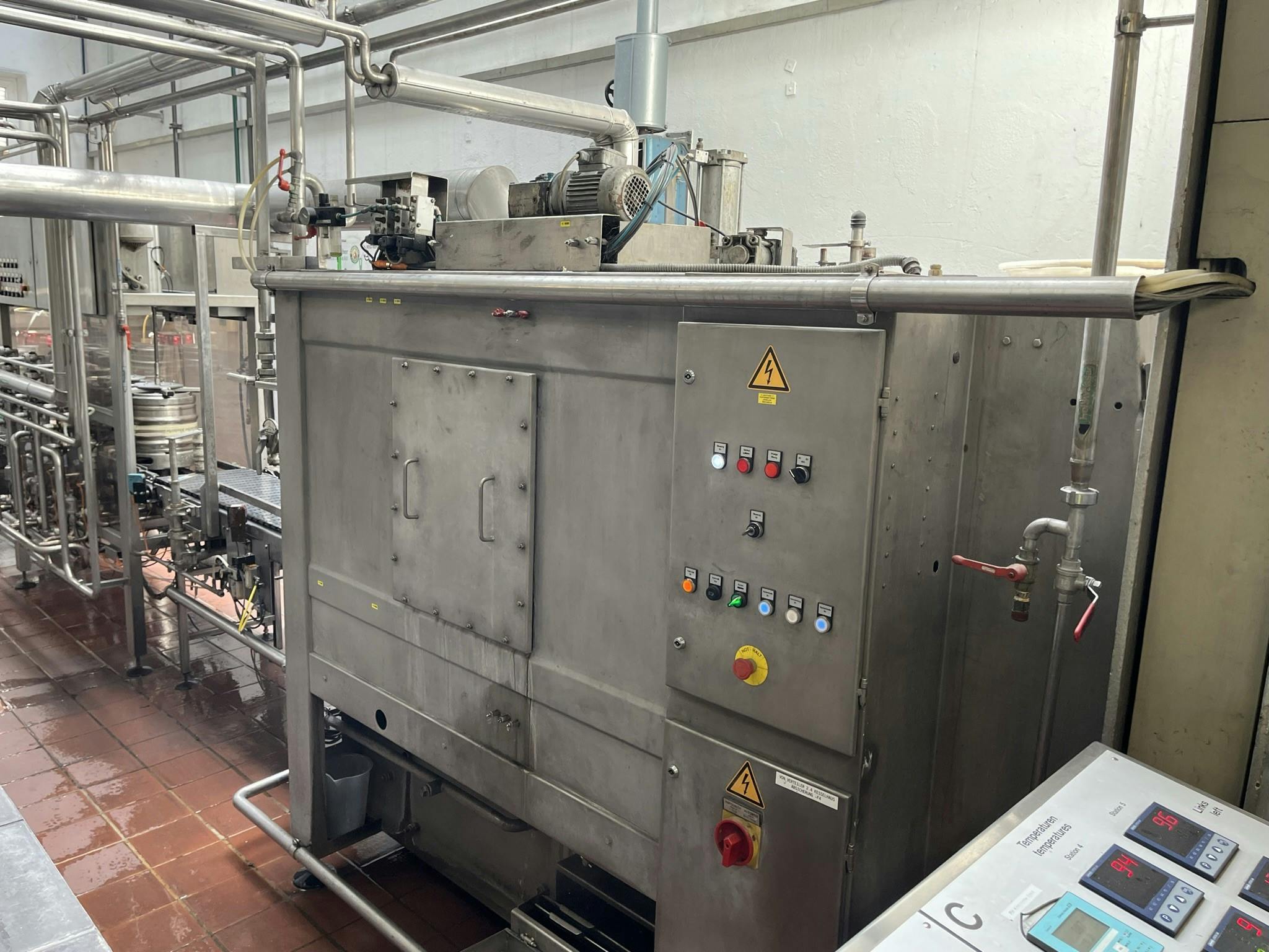 Widok z boku of C.A. NEUBECKER 100 KEG/ h 